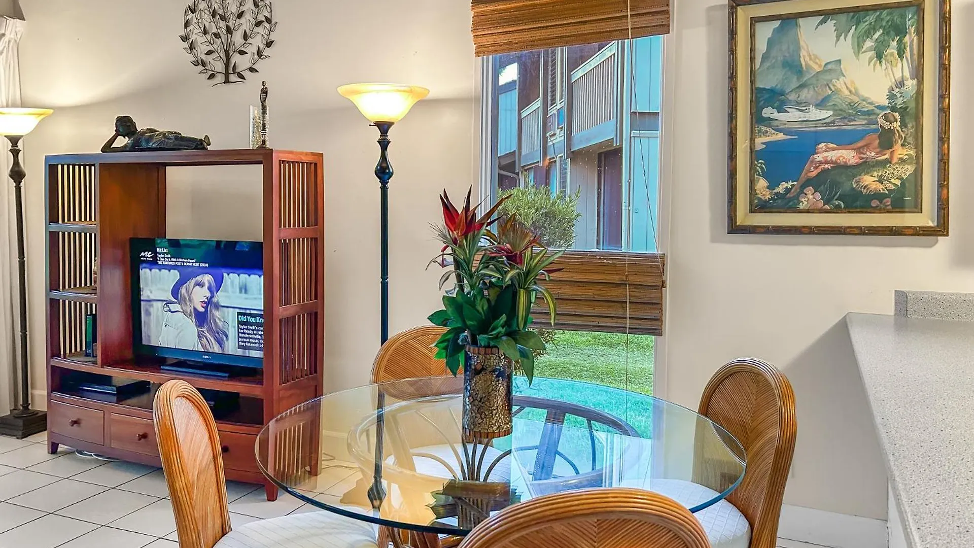 Holiday home Largest 2 Bdrm, 2 Bath Plus Loft, Fully Ac Condo Kahuku