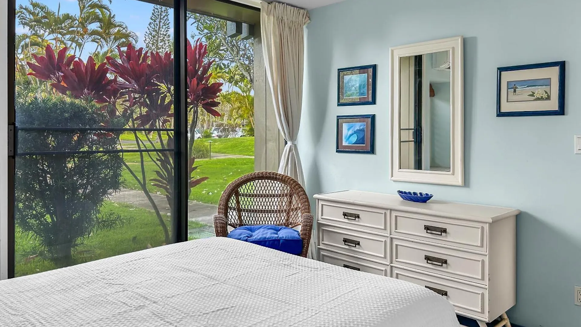 Holiday home Largest 2 Bdrm, 2 Bath Plus Loft, Fully Ac Condo Kahuku