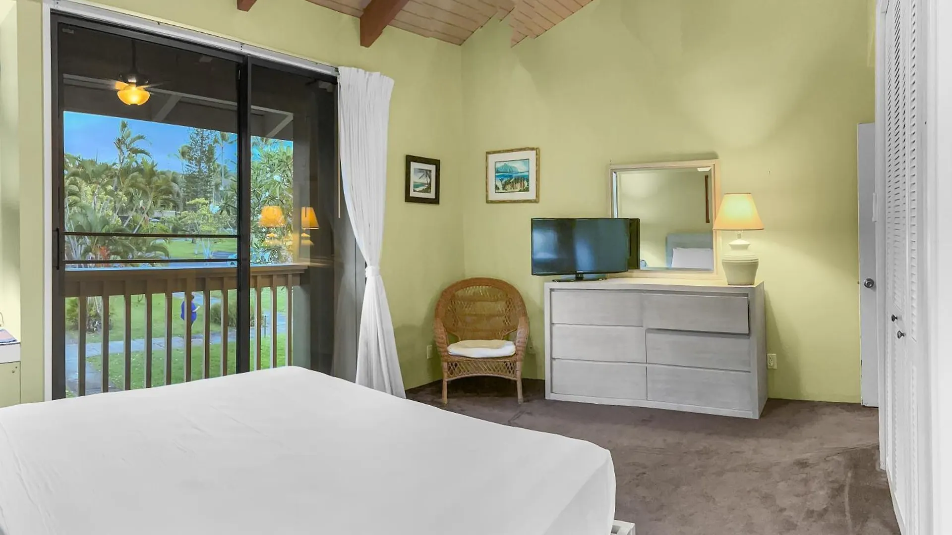 Largest 2 Bdrm, 2 Bath Plus Loft, Fully Ac Condo Kahuku 0*,  United States