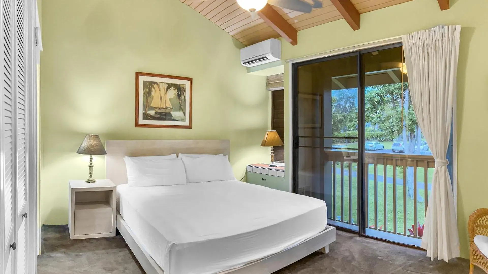 Largest 2 Bdrm, 2 Bath Plus Loft, Fully Ac Condo Kahuku 0*,