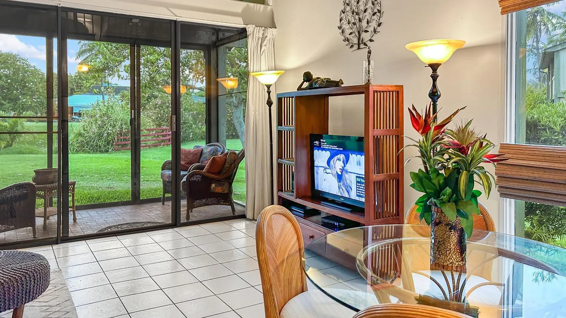 Largest 2 Bdrm, 2 Bath Plus Loft, Fully Ac Condo Kahuku Holiday home